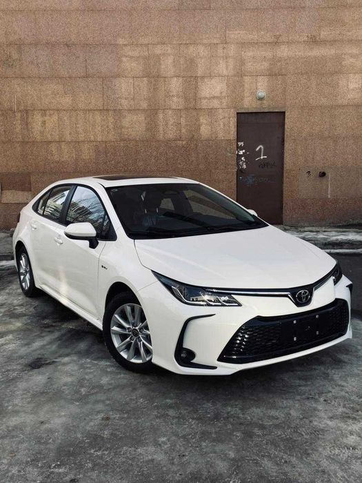 Тойота Королла новая