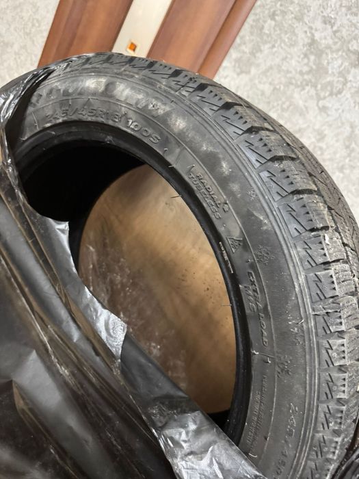 Зимни балон  245/45/18
