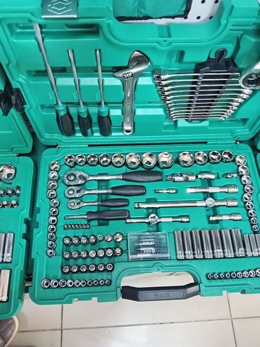 Набор инструментов 120 предметов. Оригинал.