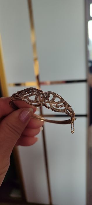 Продам золотой браслет12.40 гр 583 проба  с бриллянтами Мосювелир