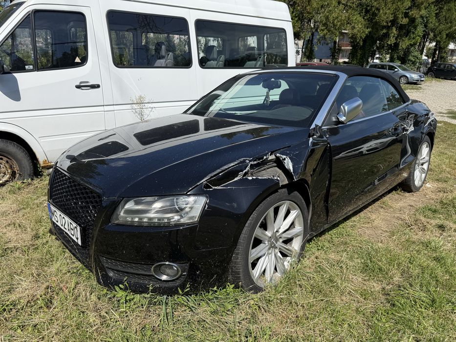 Audi A5 cabrio avariat