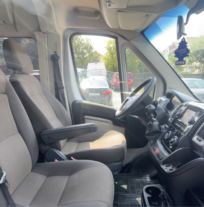 Inchirieri microbuze/dube/inchiriat/ aeroport/9locuri/autoturism/8+1