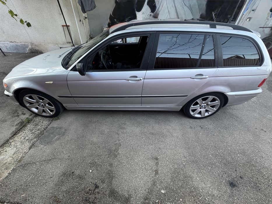 Vand e46 sau schimb cu logan