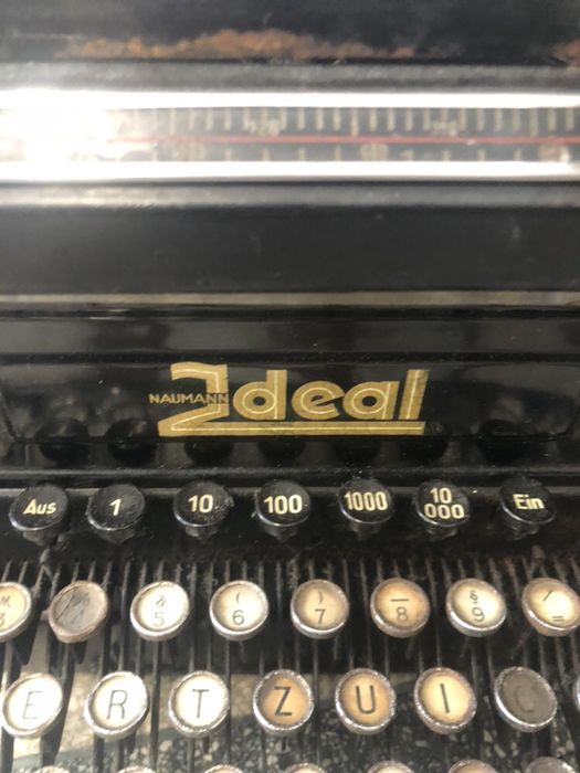 Mașina scris antichitate