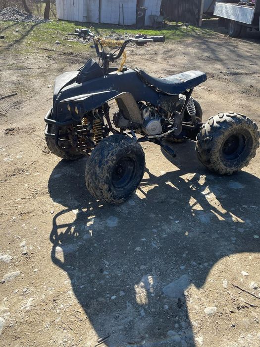 Vând atv 125cc funcționează foarte bine preț neg