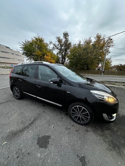 Renault Grand Scenic BOSE 7 locuri