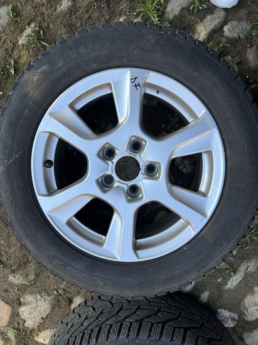 Anvelope iarna  225/55/16