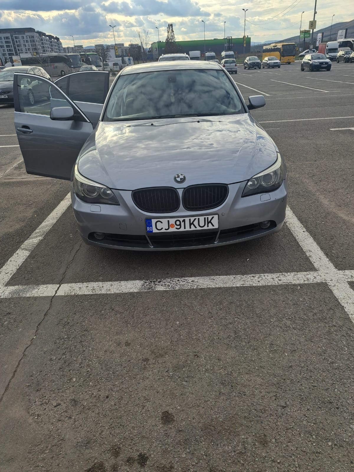 Vând BMW seria 5