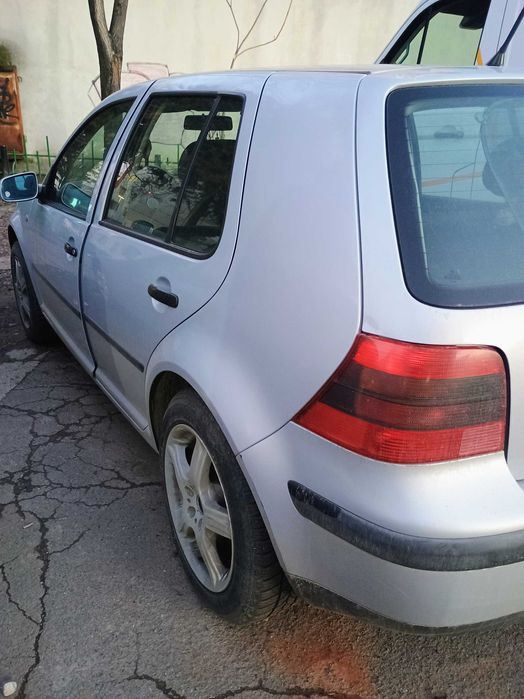 Golf 4, 1.6 SR 101cp