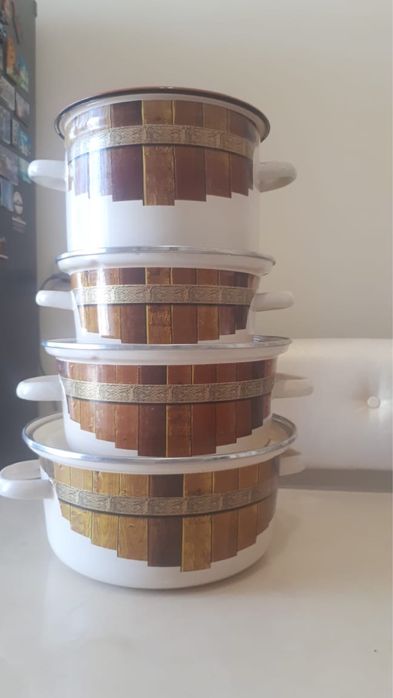 Кастрюли эмалированные 4 шт