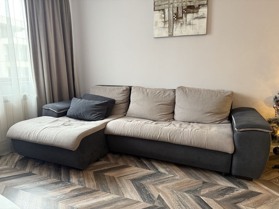 Двуцветен ъглов диван