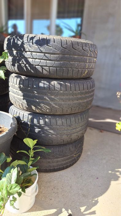 Cauciucuri iarna Pirelli