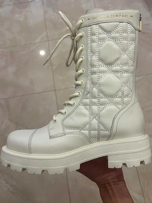Продавам кожени боти Dior номер 38