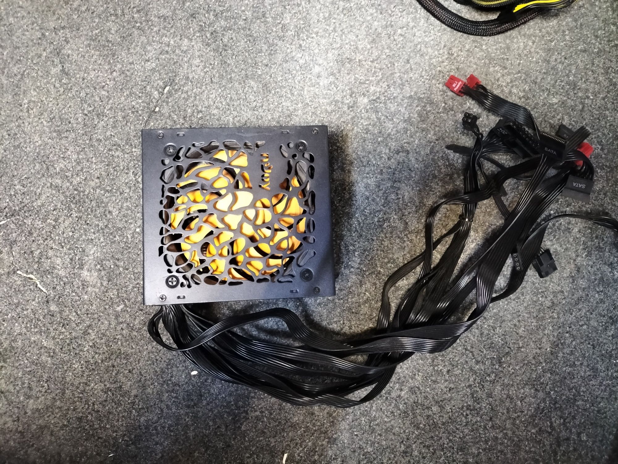 Surse PC  njoy synergy 500 bulk ,zalman zm-500lx