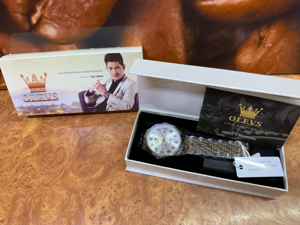 Люксовые кварцевые часы от японского бренда  Olevs