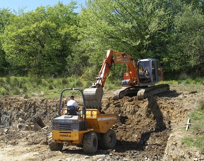 Inchirieri utilaje, dumper,excavator,utilaje constructii diferite