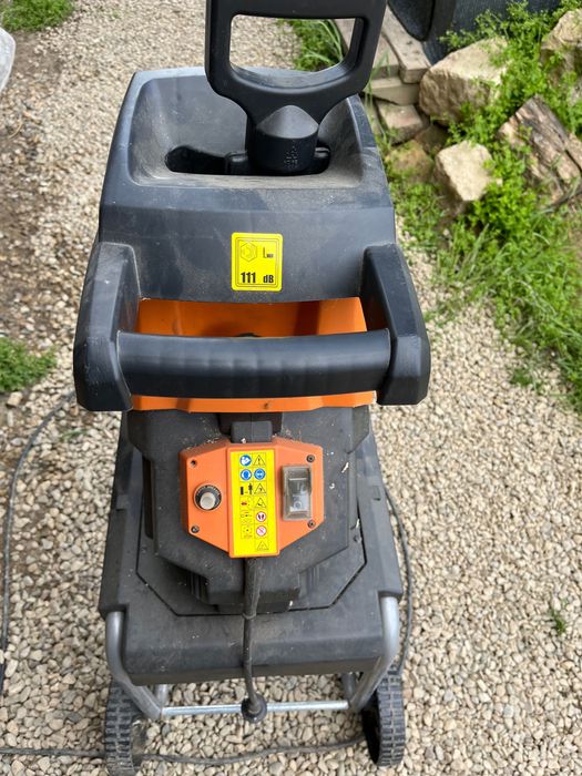 Tocator crengi Villager