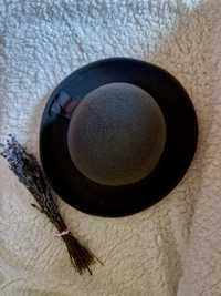 Pălărie damă  gri cu negru