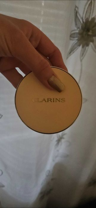 Пудра - Clarins 001