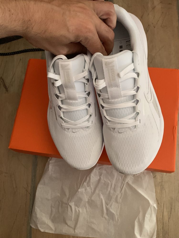 Nike спортно леки маратонки