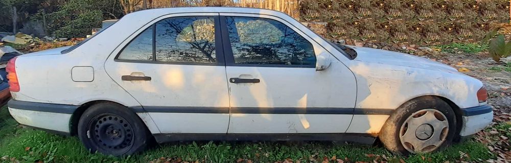 Мерцeдес C 180 (W202)