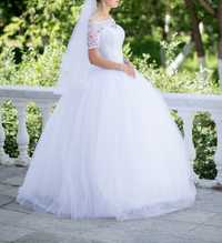 Продам шикарное ,нежное свадебное платье