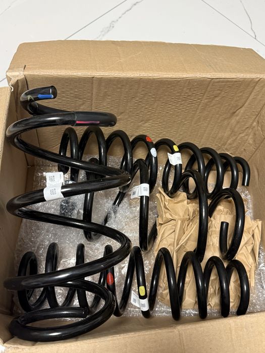 Set complet Arcuri H&R Kia Xceed/Ceed Mk3 2020-2024 Noi