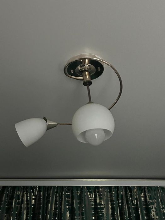 Люстра продаётся