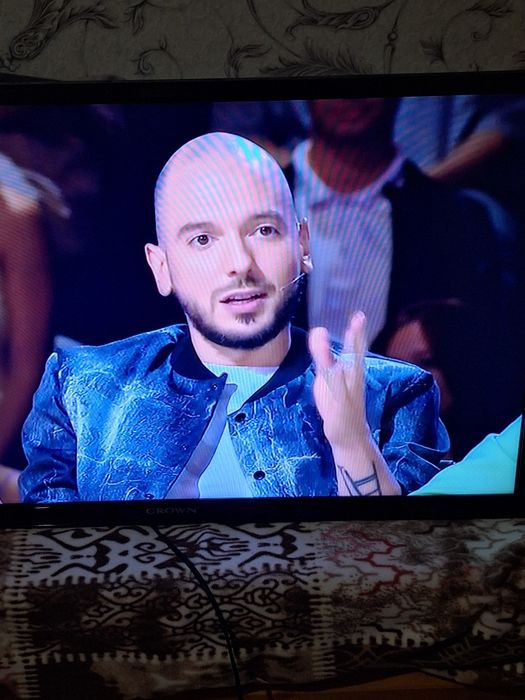 Телевизор Кроун  30