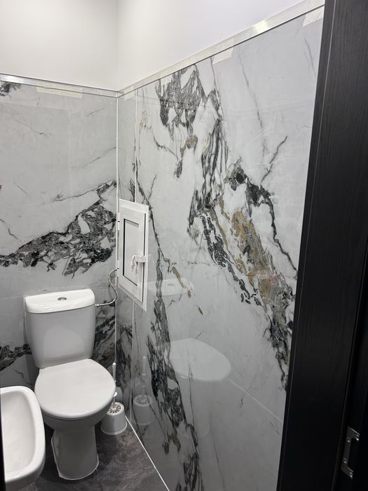 Облицоване на асансьори и други помещения.