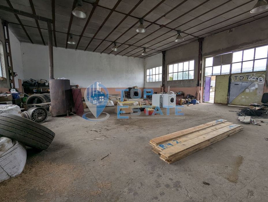 Продава се Промишлена сграда в с. Ресен, Област Велико Търново - 652 кв.м за 283 €/кв.м - Снимка #3