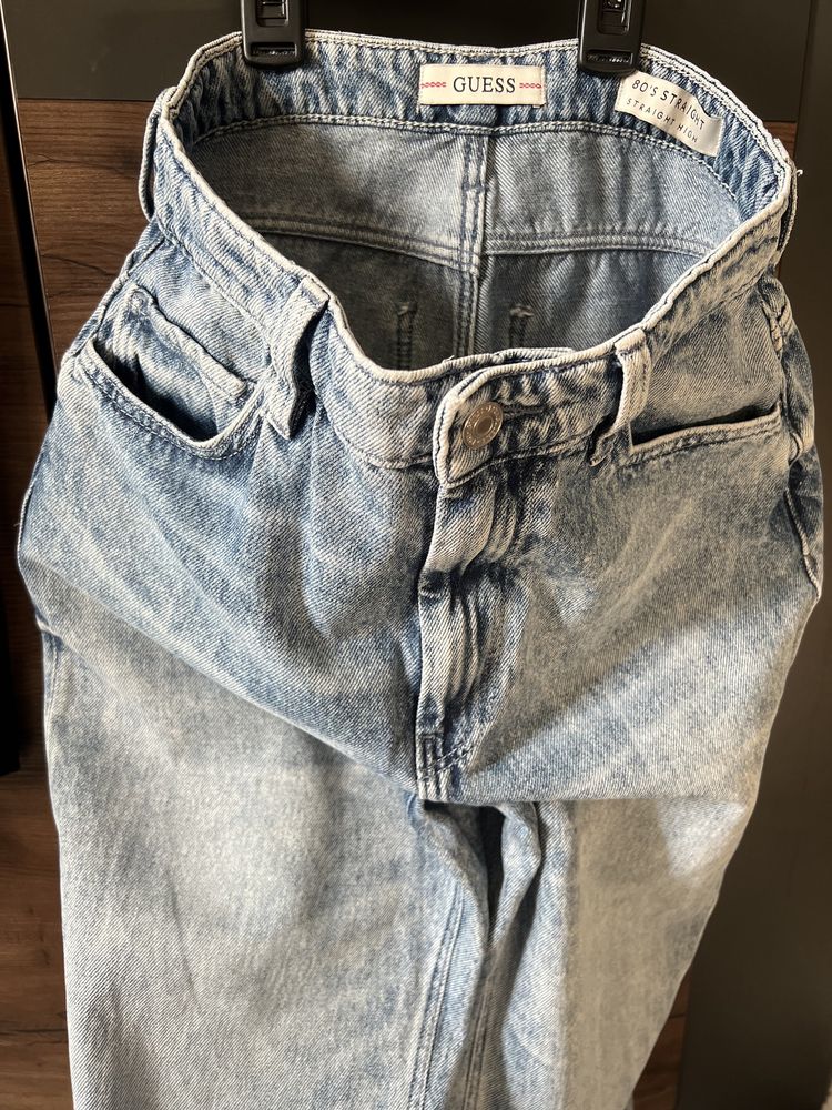 Прямые джинсы от guess