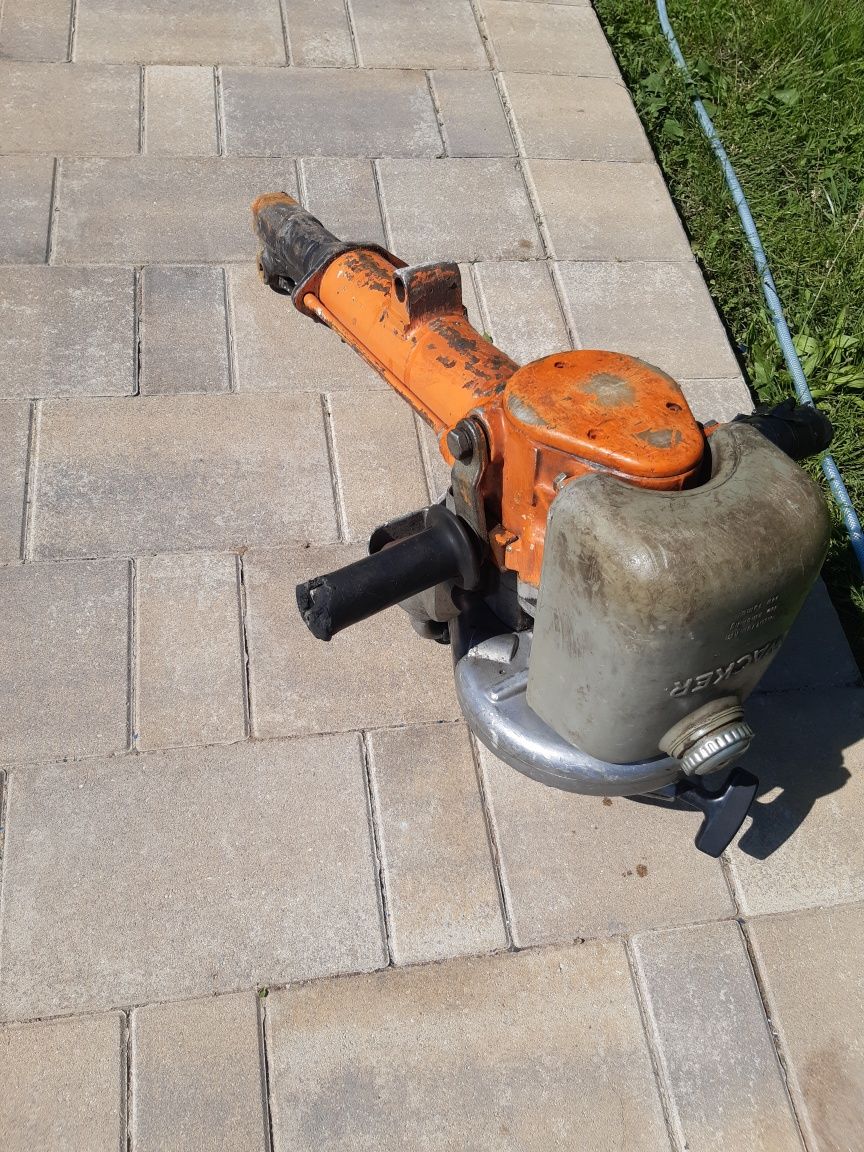 Picamer cu motor termic WackerNeuson
