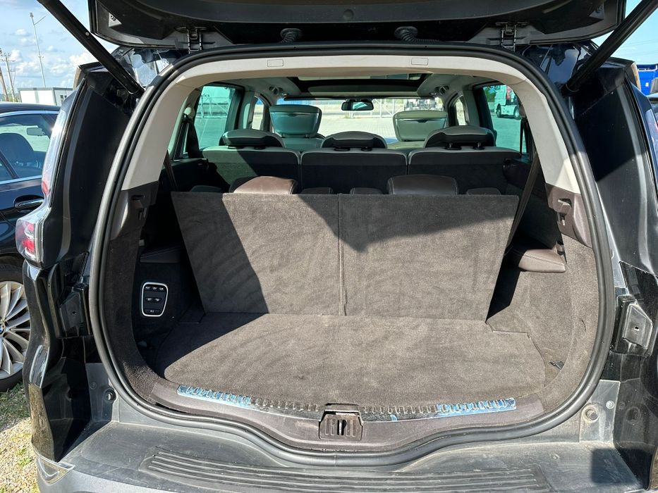 Transport rapid oriunde în țară – 7 locuri, scaune copii la cerere