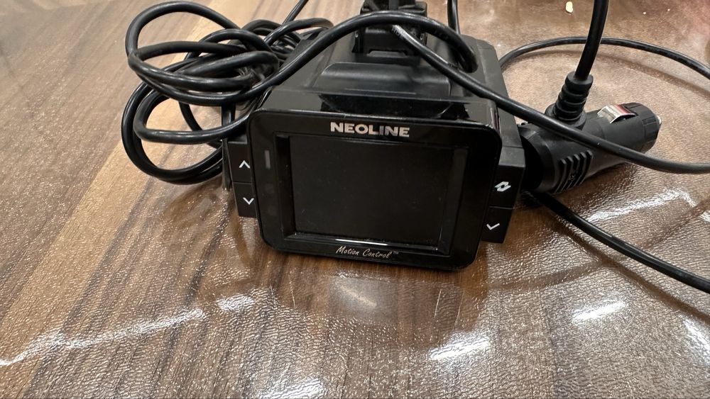 Видеорегистратор • NEOLINE X-COP 9100