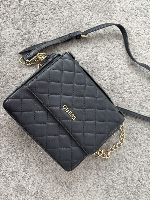 Черна чанта Guess