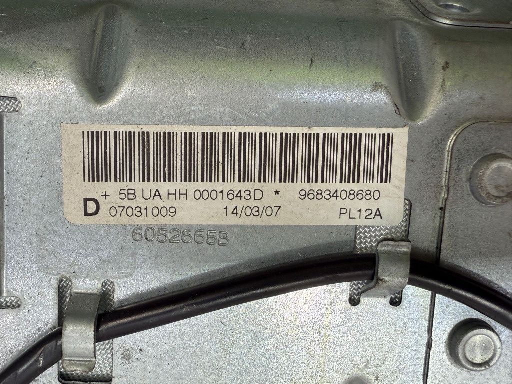 Airbag pasager 2007 peugeot 207 1.4 benzina cod oem 8216ll 9683408680 2006-2014