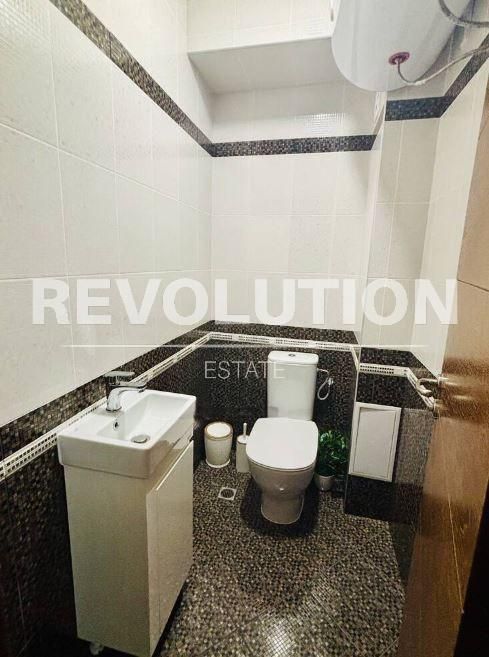 Тристаен апартамент в района на св. Константин и Елена!