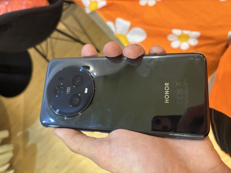 Vand urgent Honor magic 5 pro