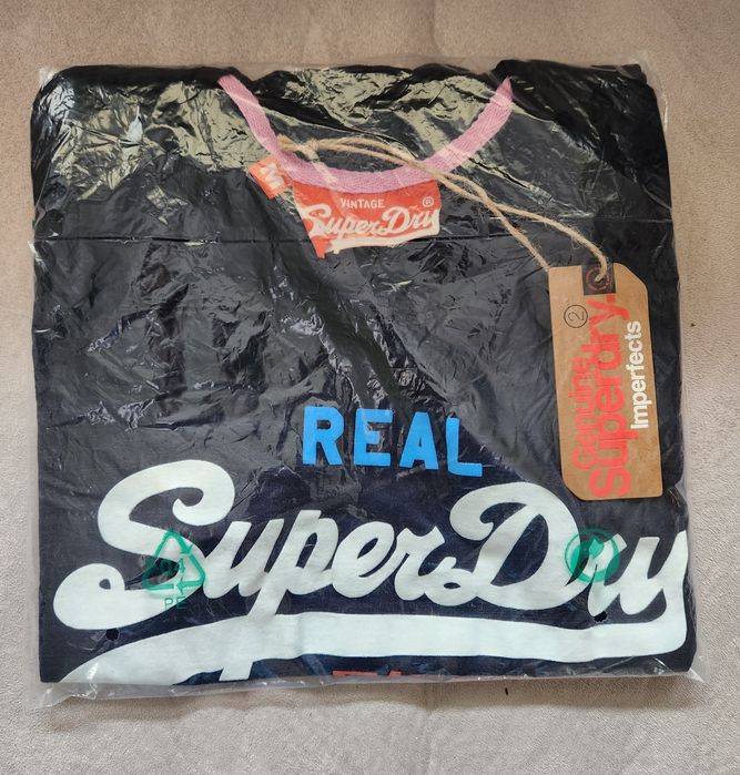 NOU cu eticheta Super Dry, tricou femei mărime M