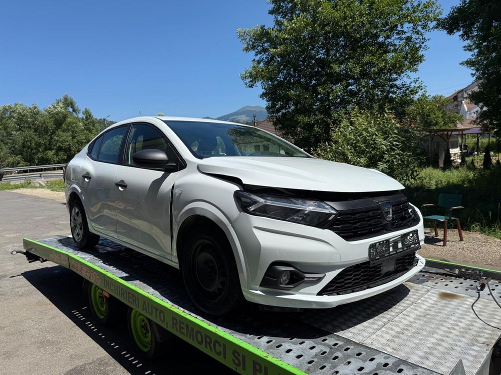 Dacia Logan benzina si gpl avariat lovit avariata