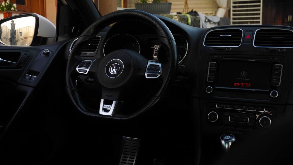 Volkswagen Golf 6 GTD • 2.0 TDI • Manuală