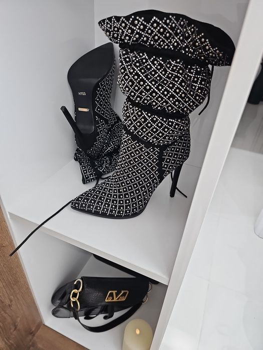 Уникални боти 160 лв.