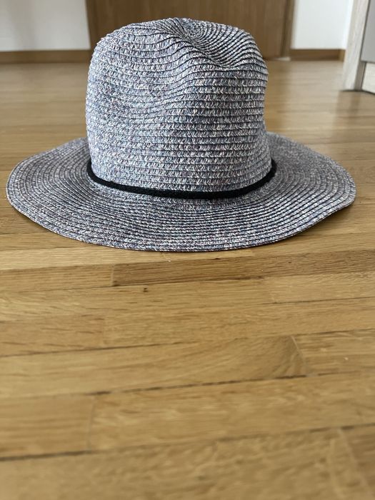 Palarie primavara -vara Meli Melo stare impecabila