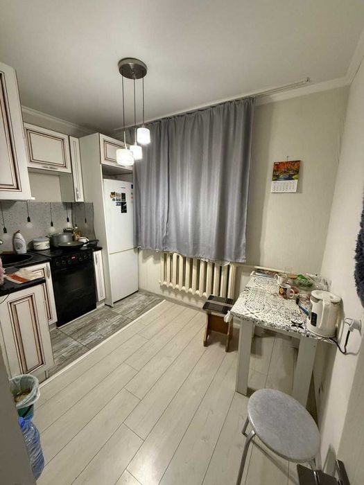 Продам 1ком кв. в 7 мкр