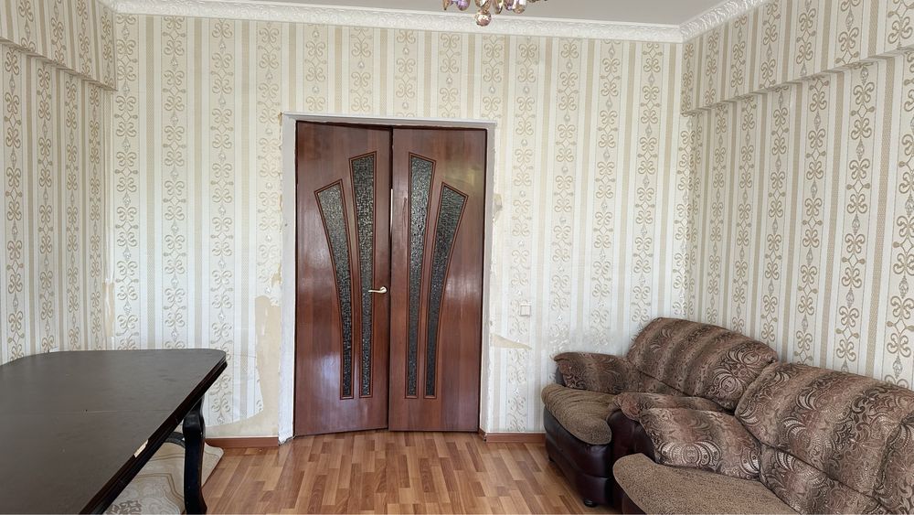 Продаю диван и 2 кресла