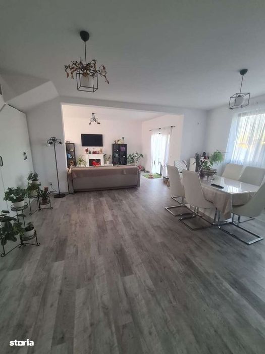 Carcea, Casa nouă cu 4 camere , mobilată complet și  365 mp curte