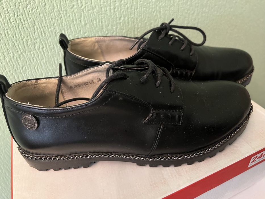 Кожаные женские туфли