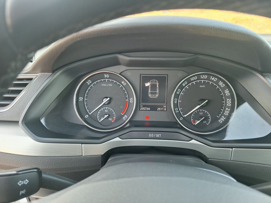 Шкода Супърб 3, 2.0тди 150 DSG7, 235 000