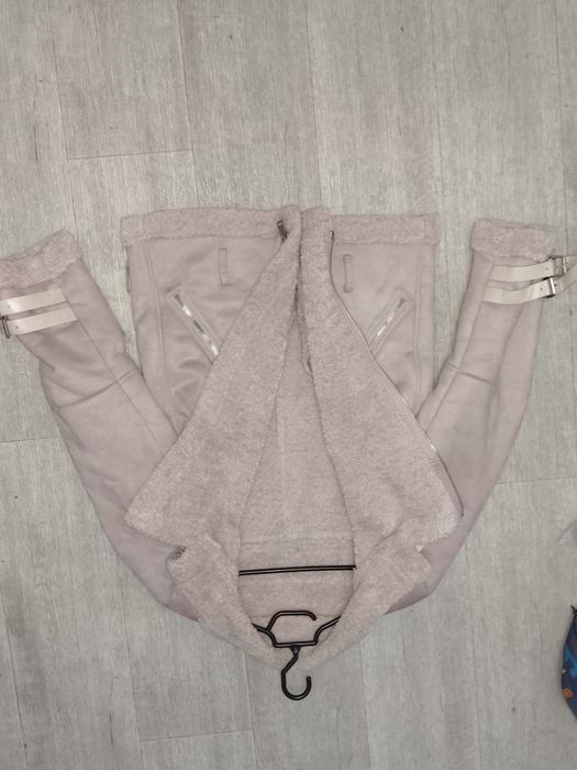 Вроде жакета, розовая теплая